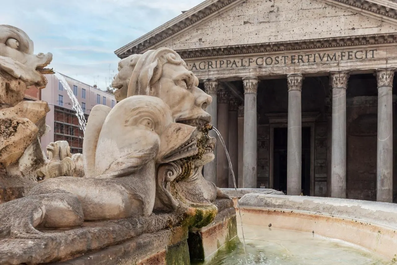 Pantheon View Apartment Rome