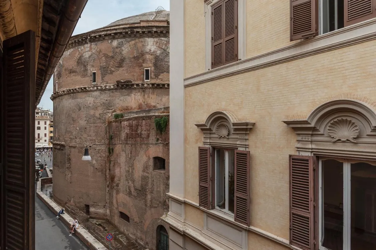 Pantheon View Apartment Rome