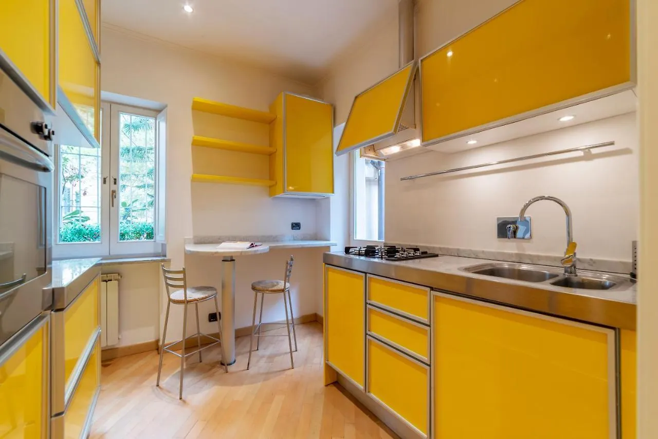 Pantheon View Apartment Rome Italy