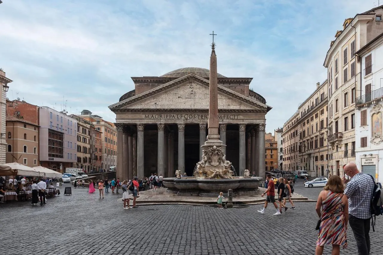 Pantheon View Apartment Rome